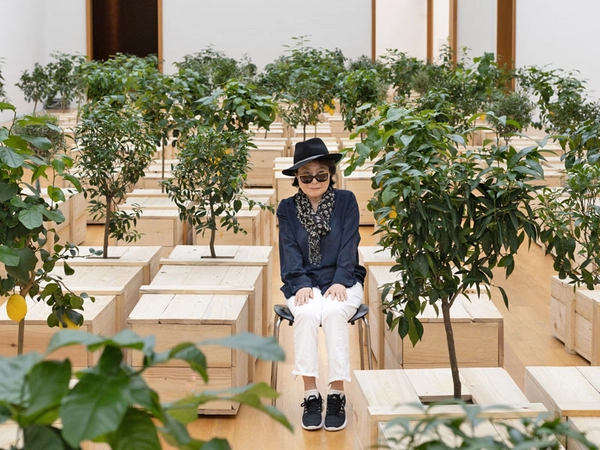 Portrait Yoko Ono in der Ausstellung PEACE is POWER, 2019, Copyright: Yoko Ono, Foto: Adrian Sauer