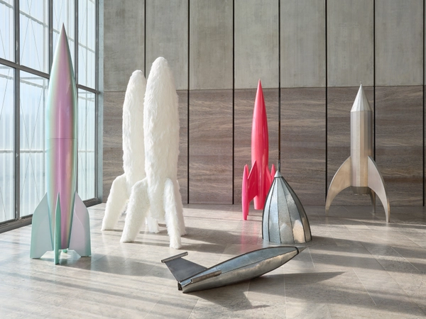 Sylvie Fleury, First Spaceship on Venus, Installationsansicht, 2026, MdbK, Bildrechte: Künstlerin