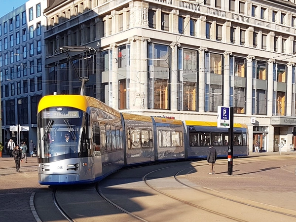 Straßenbahn am Augustusplatz Leipzig, Foto: Ökolöwe