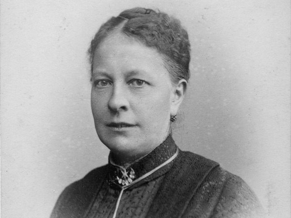 Julie Bebel, Foto: August Adler, 1888, Quelle: Stadtgeschichtliches Museum Leipzig