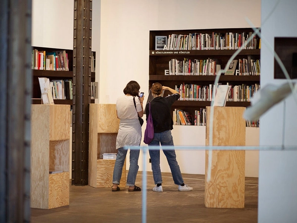 Blick in die Ausstellung „Edizione Multicolore #6“ 2021, Foto: Katja Riabusheva, 2021
