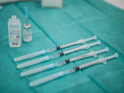 Große Akzeptanz der COVID-19 Schutzimpfung in den Krankenhäusern im Raum Leipzig