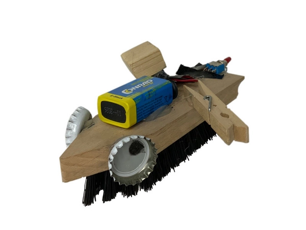 Leipziger Kinder- und Jugendkunstausstellung: Marc Horstmann, Bürsten-Bot, der Putzroboter