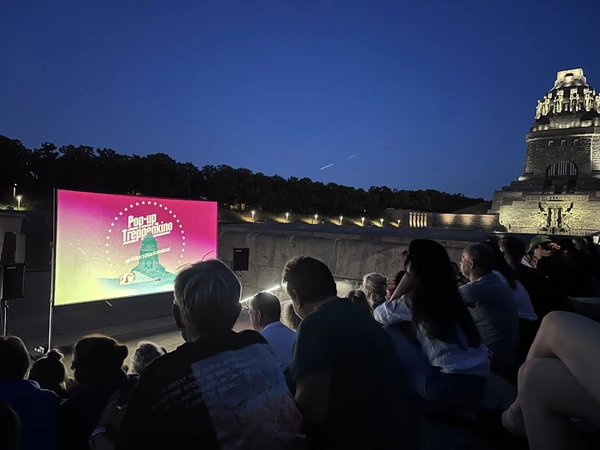 Pop-Up-Treppenkino am Völkerschlachtdenkmal Leipzig, Foto: Tessina-Larissa Schramm.