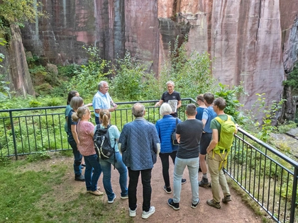 Auf Zeitreise im Geopark Porphyrland: Mit QR-Code und Kopfhörer durch Millionen Jahre Erdgeschichte
