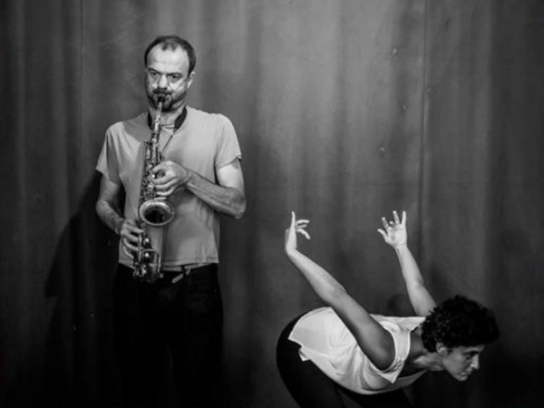 Musik & Tanz mit Lotus Edde-Khouri & Jean-Luc Guionnet (Paris), Foto: LeipziXP