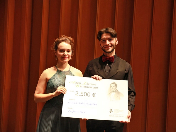 Zwei Preisträger beim Lortzing-Wettbewerb der Leipziger Hochschule: Michèle Bréant und Frieder Flesch, Foto: Siegfried Duryn