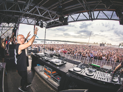 Endlich wieder Festivals: Mit satten Beats und luftiger Mode starten die Höfe am Brühl die Leipziger Open-Air-Saison