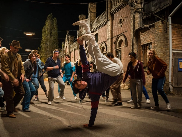 Dessau Dancers, Spielfilm (Deutschland 2014, 90 Min, Regie: Jan Martin Scharf)
