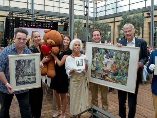 Sebastian Krumbiegel , Sylvia Walker, Ulrike Herkner, Gabriele Tiefensee, Hubertus Freiherr von Erffa, Karsten Schütze, Wolf-Dietrich Freiherr Speck von Sternburg, Foto: Kinderhospiz Bärenherz