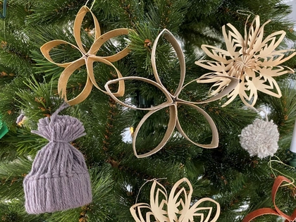 Workshop der Stadtreinigung Leipzig: Nachhaltigen Weihnachtsschmuck selbst gestalten