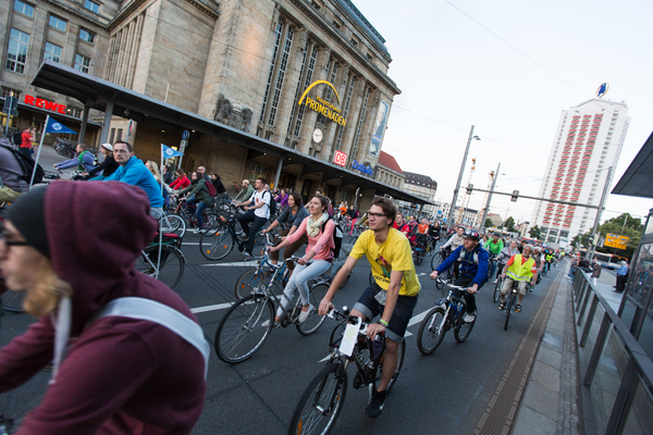 Radler 2016 auf dem Ring vor dem Hauptbahnhof Leipzig