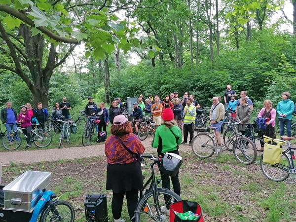Poetry-Radtour mit der Lesebühne Schkeuditzer Kreuz, Foto: Kurt Mondaugen