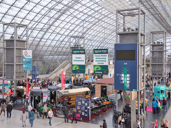 PARTNER PFERD Shoppingparadies für Besucher in der Glashalle, Foto: Leipziger Messe / Stefan Hoyer