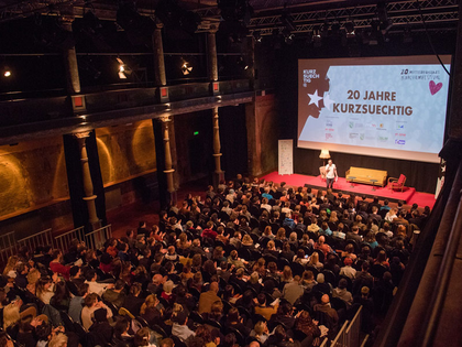 20. Mitteldeutsches Kurzfilmfestival KURZSUECHTIG in Leipzig feiert Jubiläum mit ausverkauften Wettbewerben