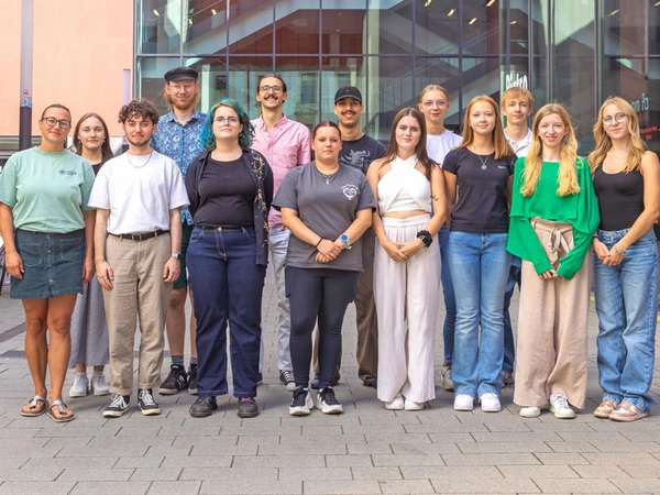 Zum neuen Ausbildungsjahr 2025/2026 begrüßt die Uni Leipzig insgesamt 19 Auszubildende in elf Berufen. Foto: Swen Reichhold / Universität Leipzig