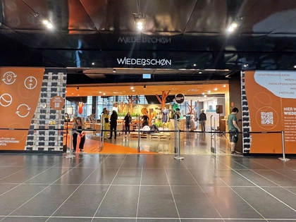 Konzeptladen WIEDERSCHØN der Stadtreinigung Leipzig feiert sein einjähriges Bestehen