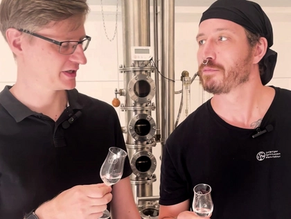 Von Jugendfreunden zur Manufaktur: Leipziger Spirituosen Manufaktur stellt ROSE-RHABARBER Likör vor