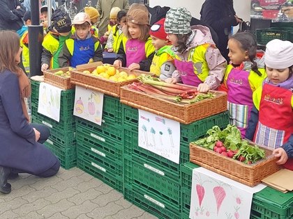 Kids-Marktstand auch 2024 auf dem Leipziger Wochenmarkt