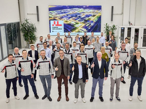 Das Projektteam "Fabrik des Jahres" von Porsche Leipzig, Foto: Porsche AG