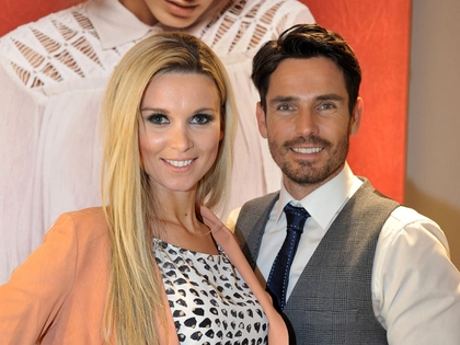 Ex-Bachelor Jan Kralitschka bezaubert weibliche Gäste im Leipziger Marc Cain Store Ex-Bachelor Jan Kralitschka bezaubert weibliche Gäste im Leipziger Marc Cain Store