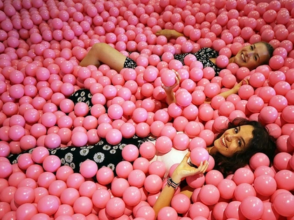 Kunst zum Anfassen: Erstes Selfie Museum Sachsens in Leipzig eröffnet