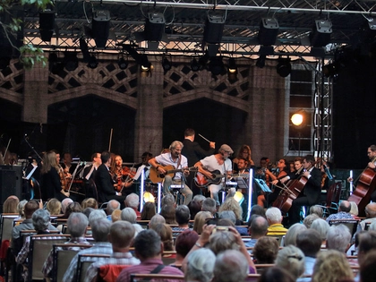 Sommer im GRASSI: Die drei Museen laden von Juni bis September 2023 mit einem vielseitigen Programm in die Innenhöfe