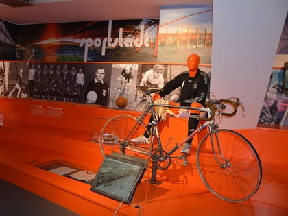 Rundgang mit der Leiterin des Sportmuseums