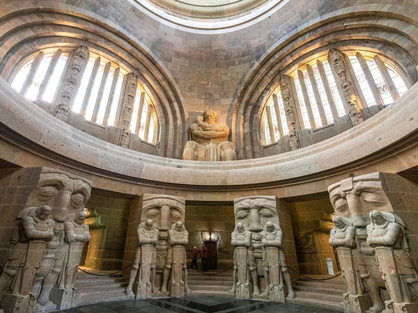 Völkerschlachtdenkmal in Leipzig Krypta, Foto: Philipp Kirschner
