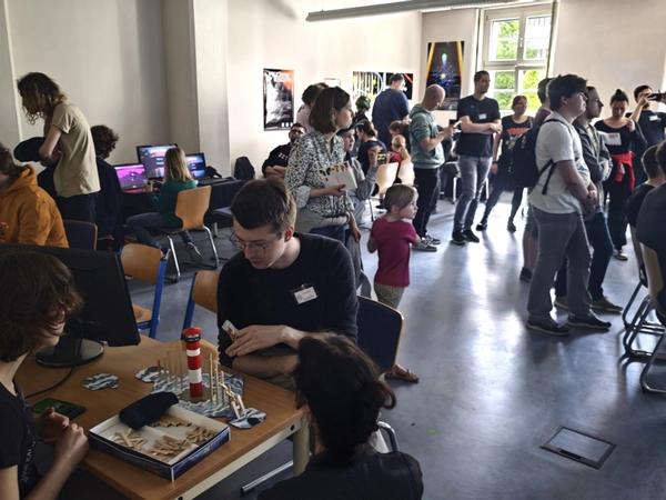 Video- und Brettspiele locken Groß und Klein zur Langen Nacht der Computerspiele, Foto: HTWK Leipzig