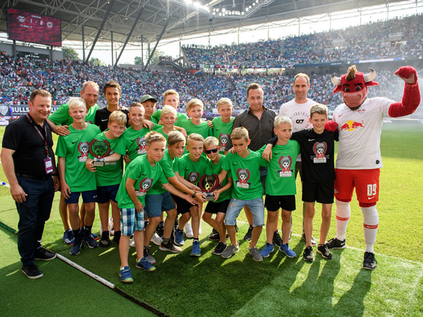 Die Siegerehrung beim "Leipziger Viertelfinale" 2019 in der Red Bull Arena, Foto: Porsche AG - Leipzig