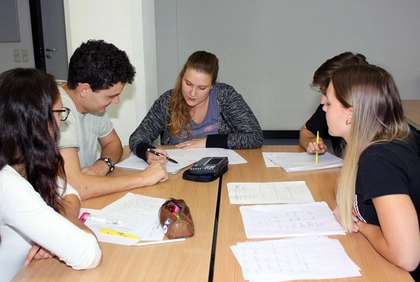 HTWK Leipzig: Naturwissenschaftliche Vorkurse für Studienanfänger