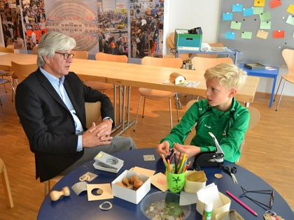 1000ster Besucher im Kindermuseum begrüßt