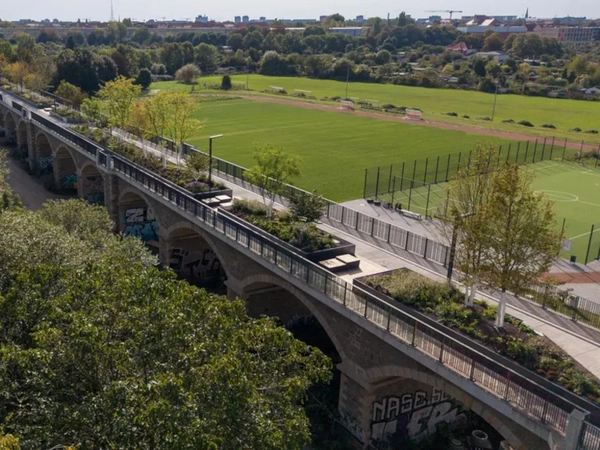 Parkbogen Ost: Sellerhäuser Viadukt, Foto: Birk Poßecker