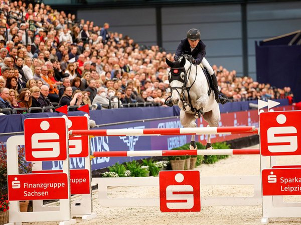 Gerrit Nieberg mit Pferd Blues D'Aveline CH, Foto: Sportfotos-Lafrentz.de