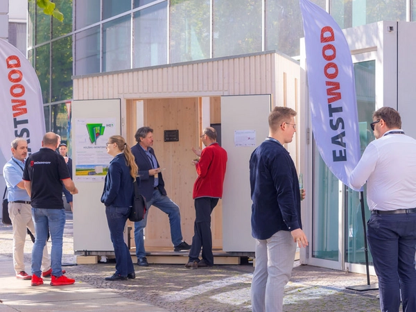 Spannende Einblicke und intensiver Austausch bei der EASTWOOD in Leipzig, Foto: RM Rudolf Müller Medien / Swen Reichhold