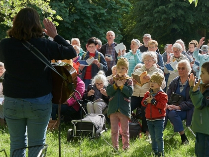 Bürgersingen im Sommer im Johannapark
