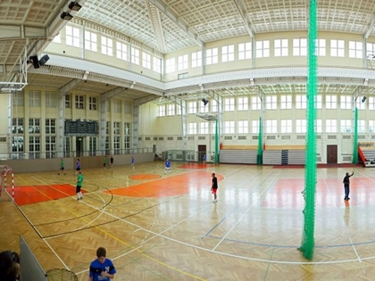 Universität Leipzig stellt Ernst-Grube-Halle als Flüchtlingsunterkunft zur Verfügung Universität Leipzig stellt Ernst-Grube-Halle als Flüchtlingsunterkunft zur Verfügung