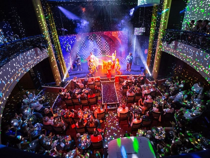 Krystallpalast Varieté präsentiert neue Show "DISCO FEVER - Varieté goes 70s" Krystallpalast Varieté präsentiert neue Show "DISCO FEVER - Varieté goes 70s"