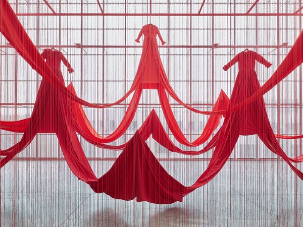 Installation „Internal Line“ von Chiharu Shiota im MdbK in Leipzig, Foto: PUNCTUM / A. Schmidt