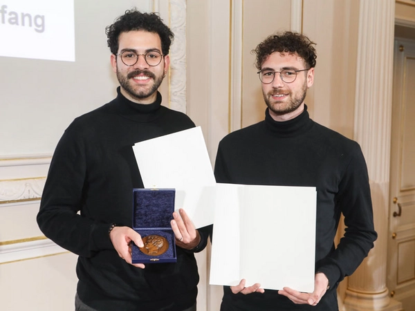 David Kerrom und Luca Mathias Hupfer, Preisträger des AIV-Schinkel-Wettbewerbs 2019, Foto: Sebastian Semmer / AIV