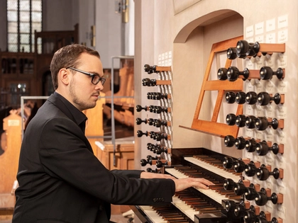 Neue Orgelkonzertreihe „Orgel um 12“ in der Thomaskirche Leipzig