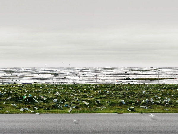 Andreas Gursky, El Ejido, 2017, Foto: Andreas Gursky / VG Bild-Kunst, Bonn, 2020, Courtesy: Sprüth Magers