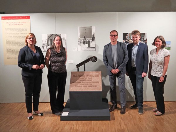 Zum 125. Geburtstag des Komponisten Hanns Eisler - Ausstellungseröffnung: Anmut sparet nicht noch Mühe, Foto: Stadtgeschichtliches Museum Leipzig