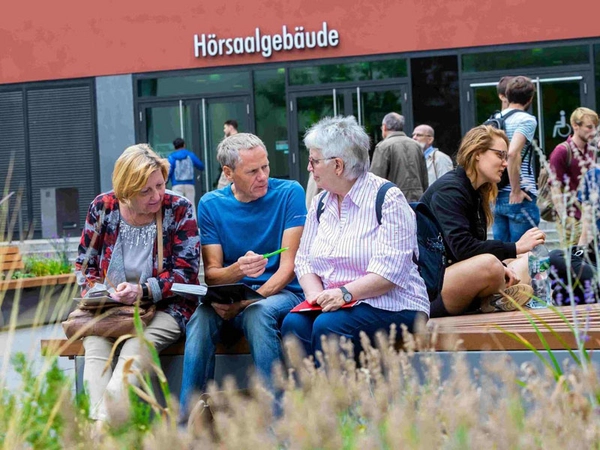 Teilnehmer der Seniorenakademie der Universität Leipzig, Foto: Swen Reichhold
