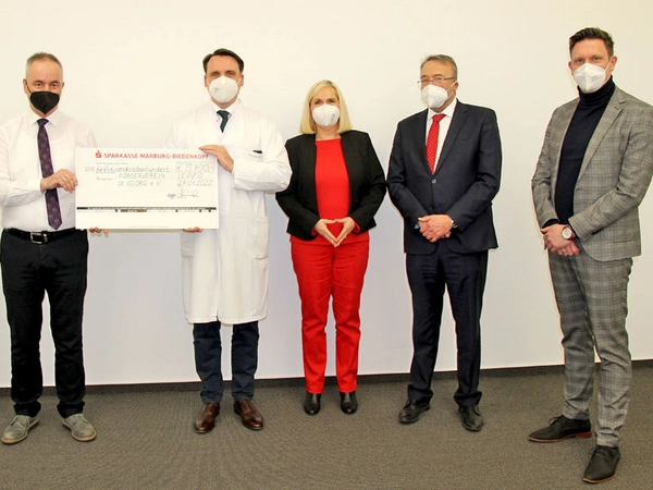 Spendenübergabe an den Förderverein des Klinikums St. Georg, Foto: Klinikum St. Georg, B. Hänsel