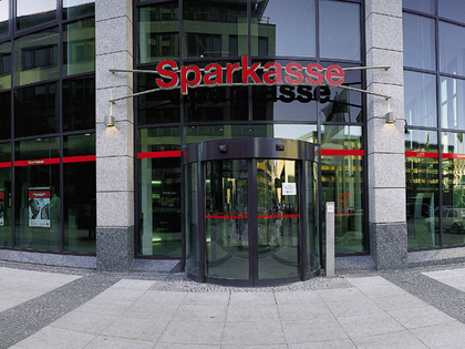 Sparkasse unterstützt wieder Vereine aus Leipzig sowie den Landkreisen Leipzig und Nordsachsen Sparkasse unterstützt wieder Vereine aus Leipzig sowie den Landkreisen Leipzig und Nordsachsen