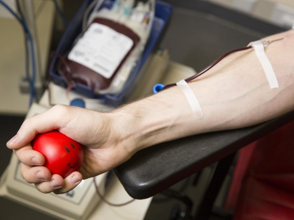 Blutspender:innen gesucht: Die UKL-Blutbank bittet dringend um Unterstützung, Foto: Stefan Straube / UKL