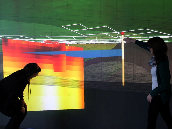 Eine Vision ist es, überschüssige Wärme/Kälte zu speichern und im Winter zum Heizen bzw. im Sommer zum Kühlen zu nutzen. Die dafür nötigen Erdwärmesonden planen die Forschenden mithilfe von Virtual Reality, Foto: Lars Bilke / UFZ-Vislab