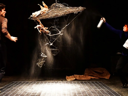 Straszka Pospolita der Grupa Coincidentia im Westflügel Leipzig